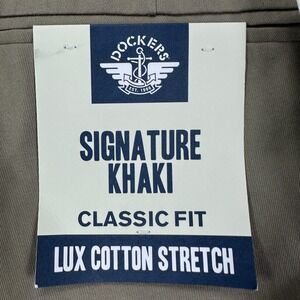 NEW Dockers Men 38X29 Pants Classic Fit Signature Khaki Tan Flex Comfort Stretch